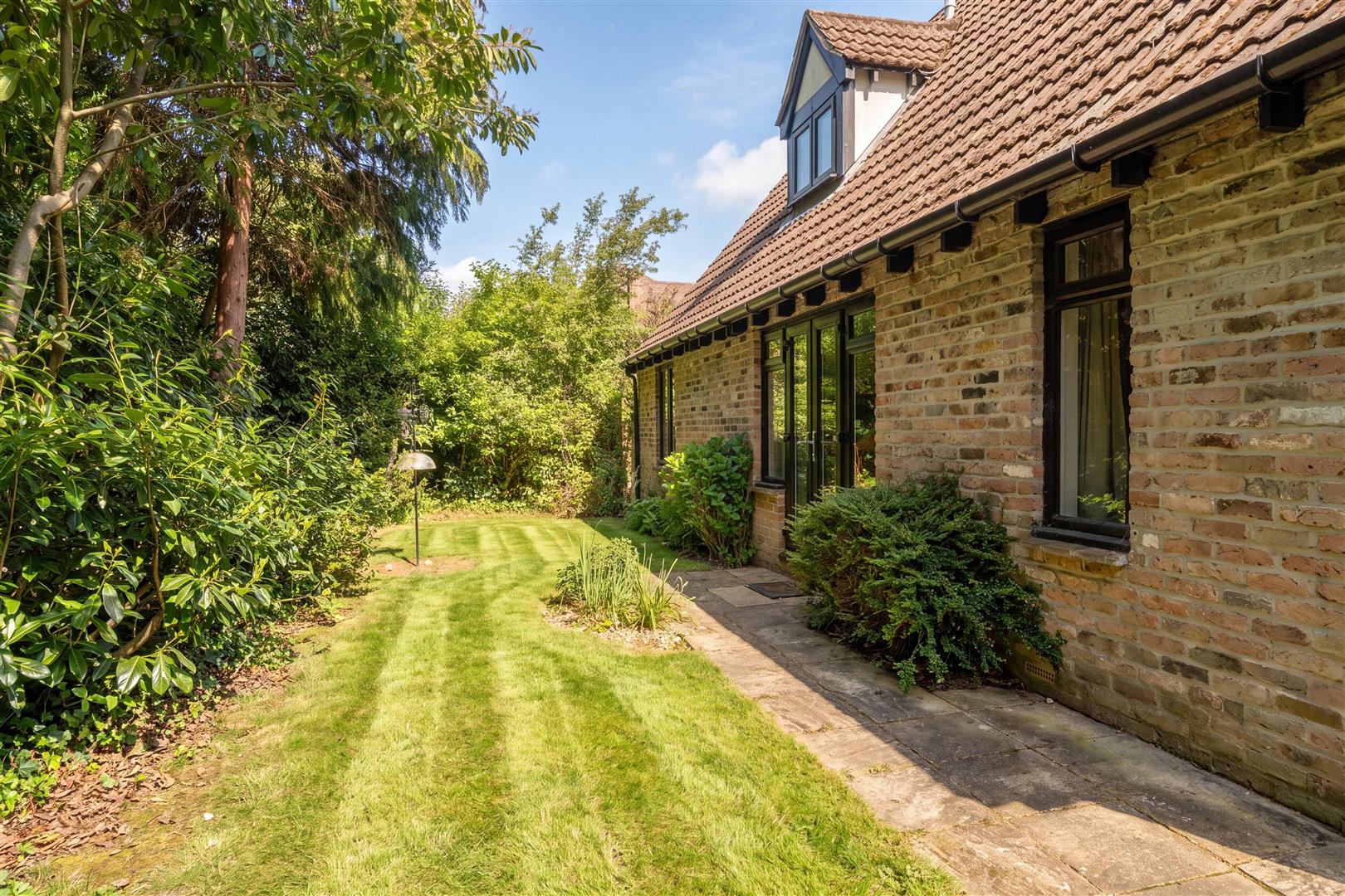 Oakdene, Ascot